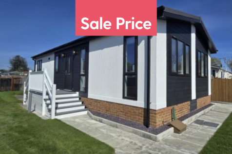 Kings Langley, Hertfordshire, WD4 2 bed park home for sale