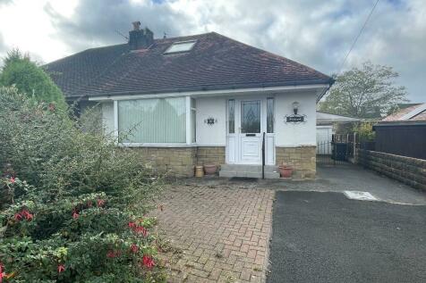 2 bedroom semi-detached bungalow for sale