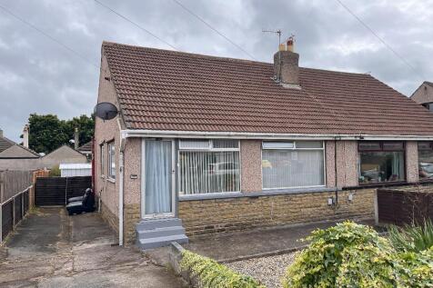 2 bedroom semi-detached bungalow for sale