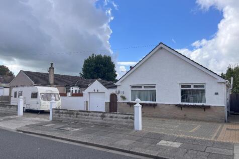 Bare, Morecambe LA4 2 bed detached bungalow for sale