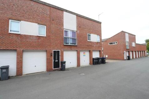 3 bedroom coach house for sale