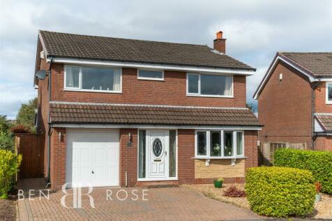 Lyndale Close, Leyland 4 bed detached house for sale