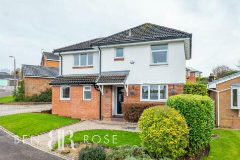 3 bedroom detached house for sale