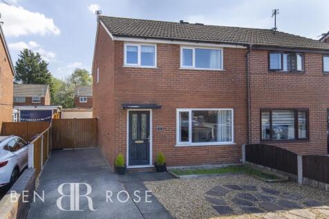 Riverside Avenue, Farington Moss... 2 bed semi
