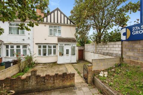 4 bedroom semi-detached house for sale