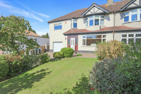 5 bedroom semi-detached house for sale