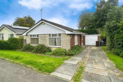 Rudgwick Drive, Bury 3 bed property for sale