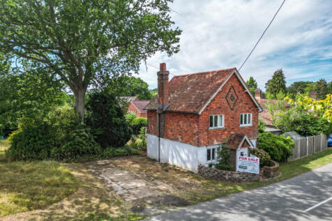 The Street, Plaistow, Billingshurst... 3 bed detached house for sale