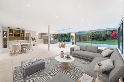 Warren Drive, Kingswood 7 bed detached house for sale