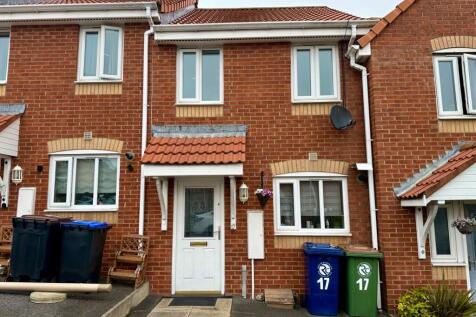 2 bedroom terraced house for sale