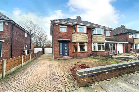 Cedar Drive, Swinton, Clifton, M27 3 bed semi