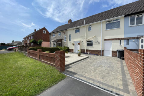 Leybourne Avenue, Bournemouth, BH10 6 4 bed terraced house for sale