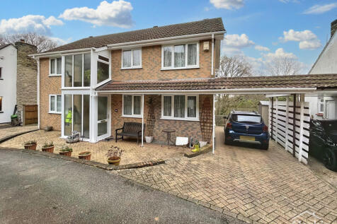 Headswell Avenue, Bournemouth, BH10 6 5 bed detached house for sale