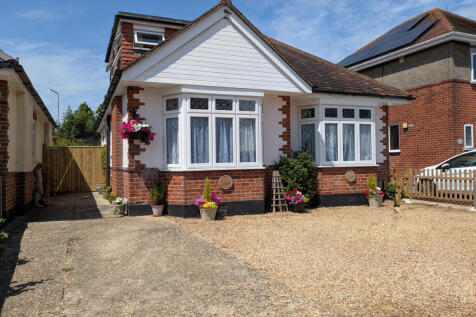 Coombe Avenue, Bournemouth, BH10 5 4 bed detached bungalow for sale