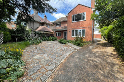 Talbot Hill Road, Bournemouth, BH9 2 2 bed flat for sale