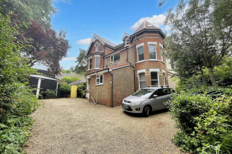 Surrey Road South, Bournemouth, BH4 9 2 bed apartment for sale
