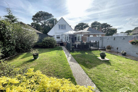 Francis Avenue, Bournemouth, BH11 8 2 bed chalet for sale