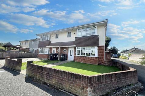 Markham Avenue, Bournemouth, BH10 7 3 bed semi