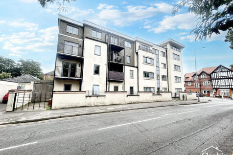 Owls Road, Bournemouth, BH5 1 2 bed apartment for sale