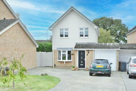 3 bedroom link detached house for sale