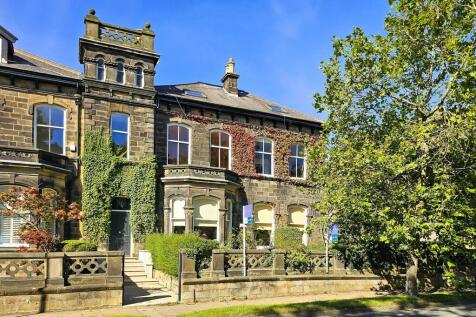 York Place, Harrogate, HG1 3 bed flat for sale