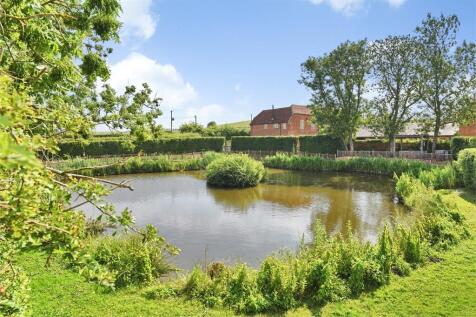 Shipton Lee, Quainton, Buckinghamshire. 4 bed barn conversion for sale