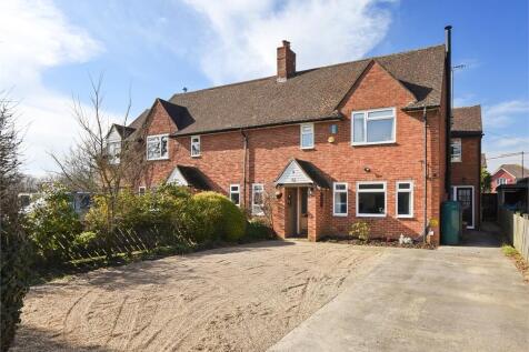 Rosamonds Cottages, Kingswood... 3 bed semi
