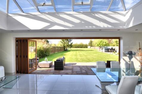 Burnham Road, Westcott, Buckinghamshire. 5 bed detached house for sale