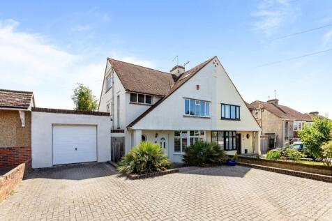 4 bedroom semi-detached house for sale