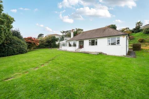 Old Lyme Road, Charmouth, Bridport 3 bed bungalow for sale