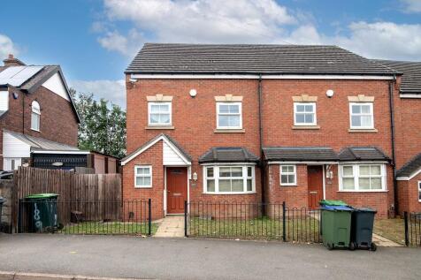 4 bedroom end of terrace house for sale