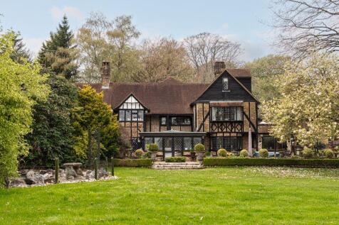 High Road, Coulsdon 5 bed detached house for sale