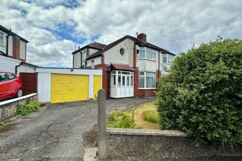 Cheadle Hulme, Stockport SK8 3 bed semi