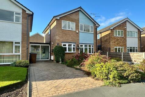 Hazel Grove, Stockport SK7 3 bed detached house for sale