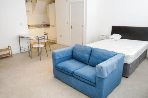 Studio flat for sale