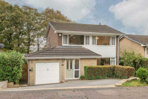 Trenance Gardens, Greetland, Halifax 3 bed detached house for sale