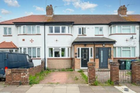 Woodhouse Avenue, Greenford, UB6 3 bed flat for sale