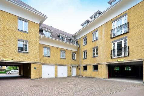 Century Court, Woking, Surrey, GU21 2 bed flat for sale