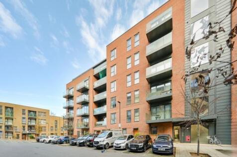 Singapore Road, Ealing, London, W13 2 bed flat for sale