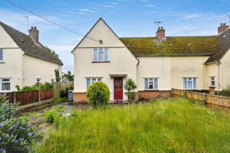 7 Manor Road, Suffolk, IP27 0LG 3 bed semi