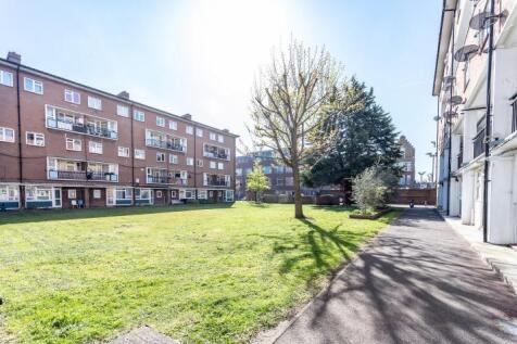 Marshall House, East Street, London... 2 bed flat for sale