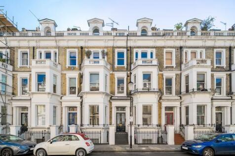 Westgate Terrace, London, SW10 3 bed maisonette for sale