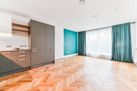 Marston Way, Upper Norwood, LONDON, SE19 3 bed terraced house for sale