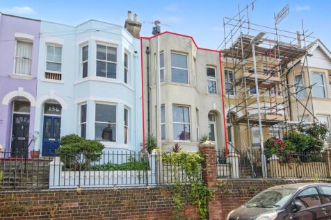 137 Stonefield Road, East Sussex... 2 bed flat for sale