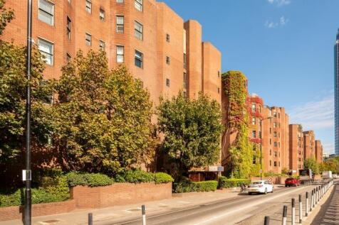 Riverside Court, 20 Nine Elms Lane... 1 bed flat for sale