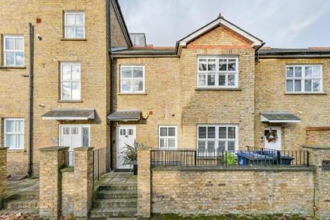 Freeland Road, London, W5 4 bed terraced house for sale