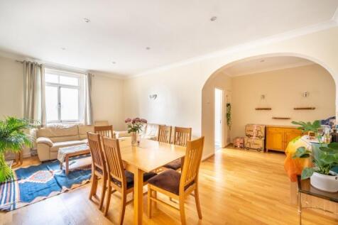 Gloucester Terrace, Bayswater... 2 bed flat for sale