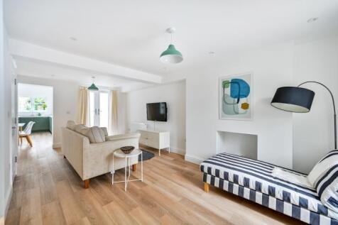 Cleveland Road, New Malden, Surrey, KT3 3 bed semi