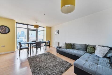 Dwyer House,Townmead Road, London, SW6 2 bed flat for sale