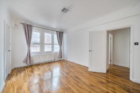 Evelyn Court, Stourcliffe Street... 1 bed flat for sale